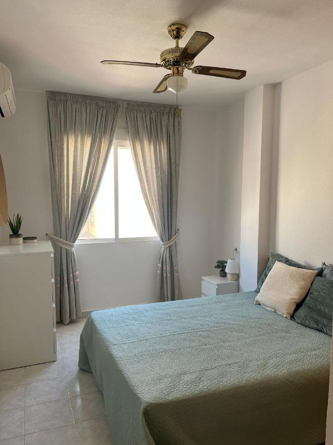 Apartamento Apatrament Torrevieja Exterior foto