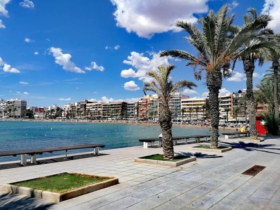 Apartamento Apatrament Torrevieja Exterior foto