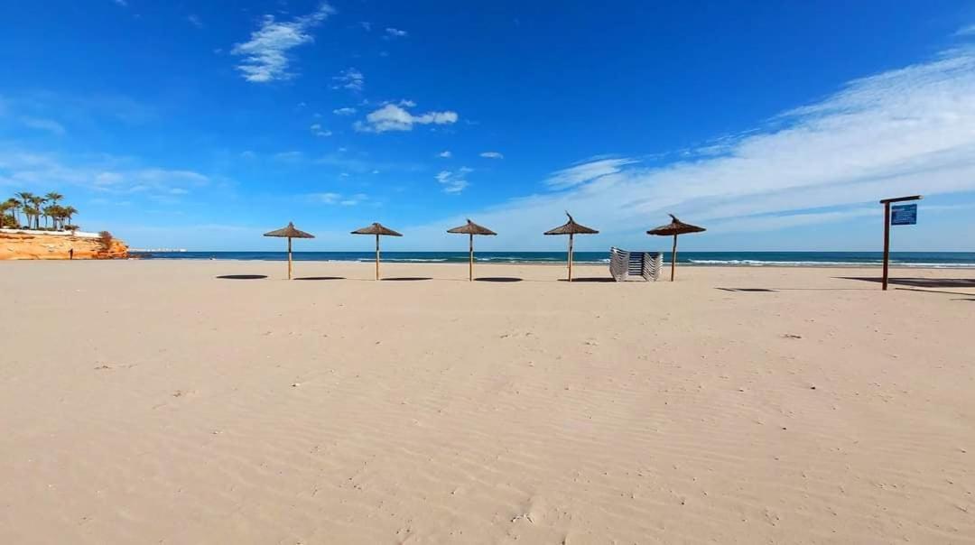 Apartamento Apatrament Torrevieja Exterior foto